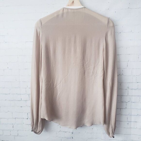L'AGENCE 100% Silk Beige Ruffle Front Blouse Size 4 Shimmer Long Sleeve Pleats - Picture 5 of 11